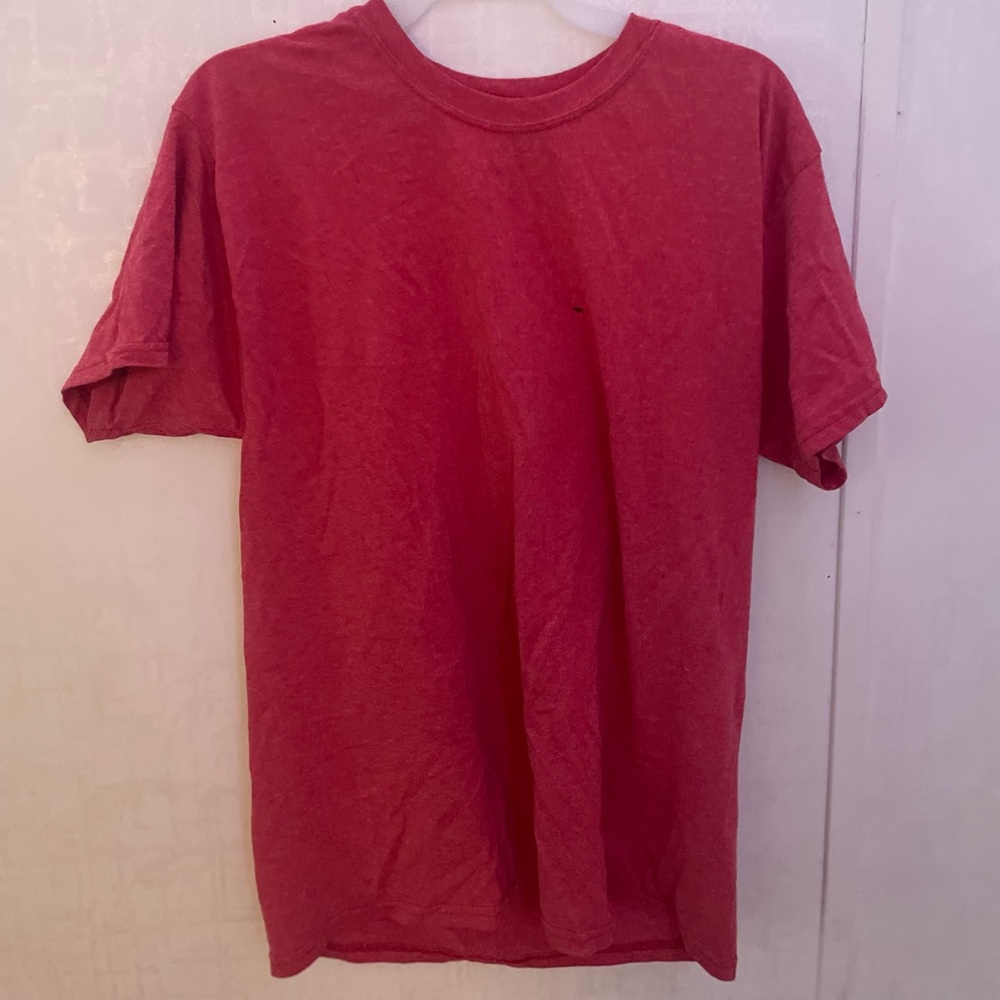 Basic red shirt